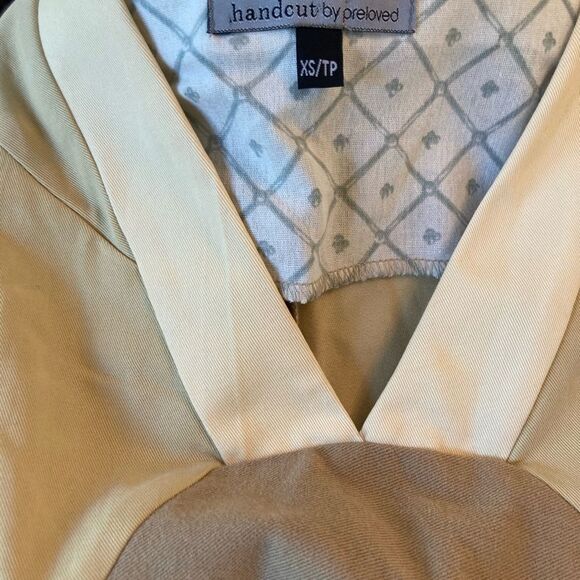 Handcut by preloved VTG Bubble Twill V-Neck Dress w/pockets elastic bottom - Picture 13 of 15